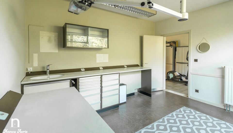 Gebouw voor gemengd gebruik te koop in Beringen Koersel