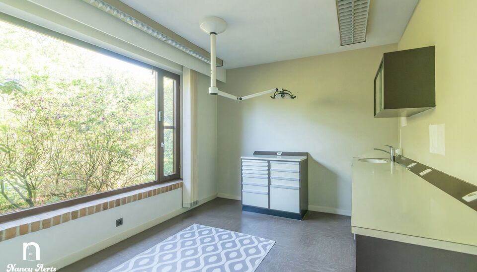 Gebouw voor gemengd gebruik te koop in Beringen Koersel